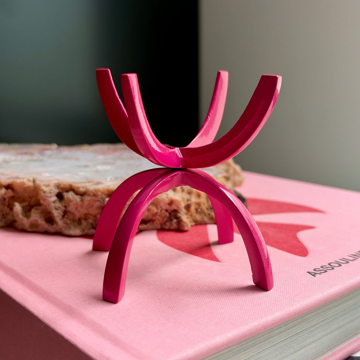 Large Pink Claw Stand