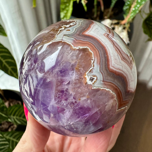 Amethyst with Mexican Lace Agate Sphere No 131
