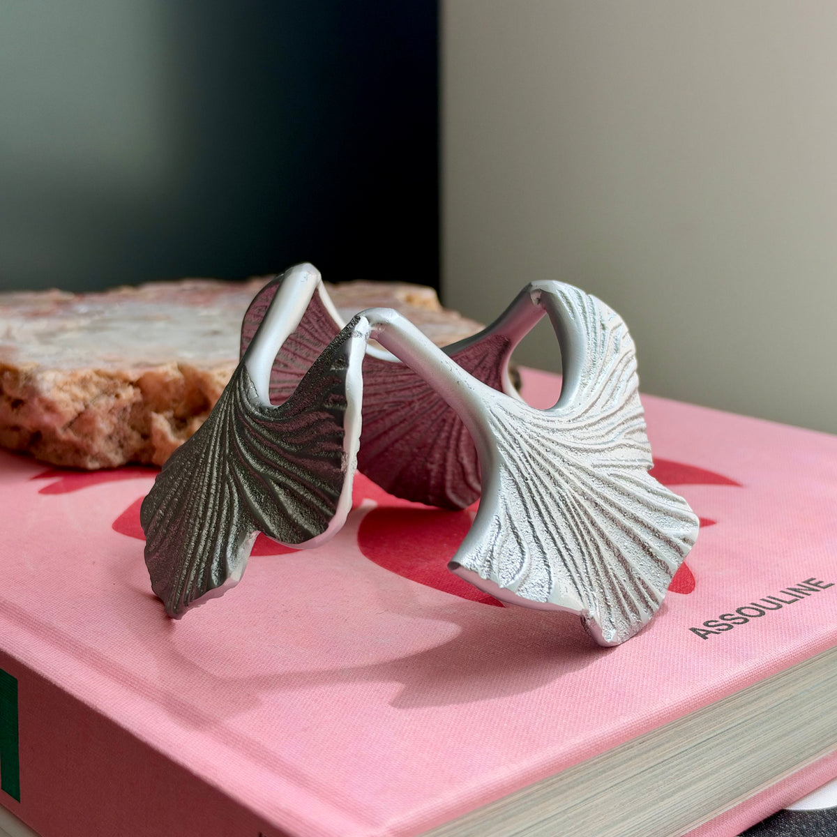 Silver Ginkgo Leaf Sphere Stand