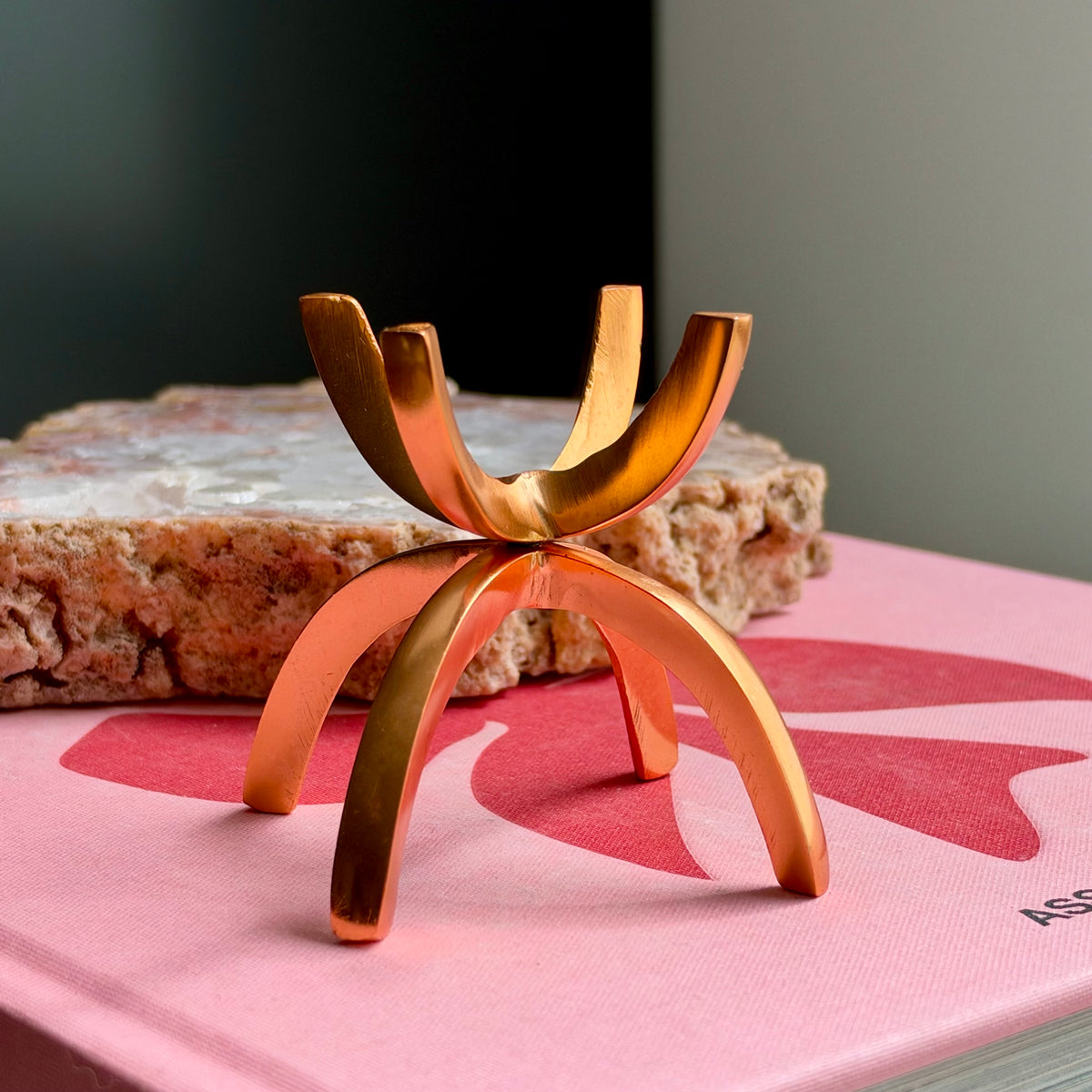 Small Rose Gold Claw Stand