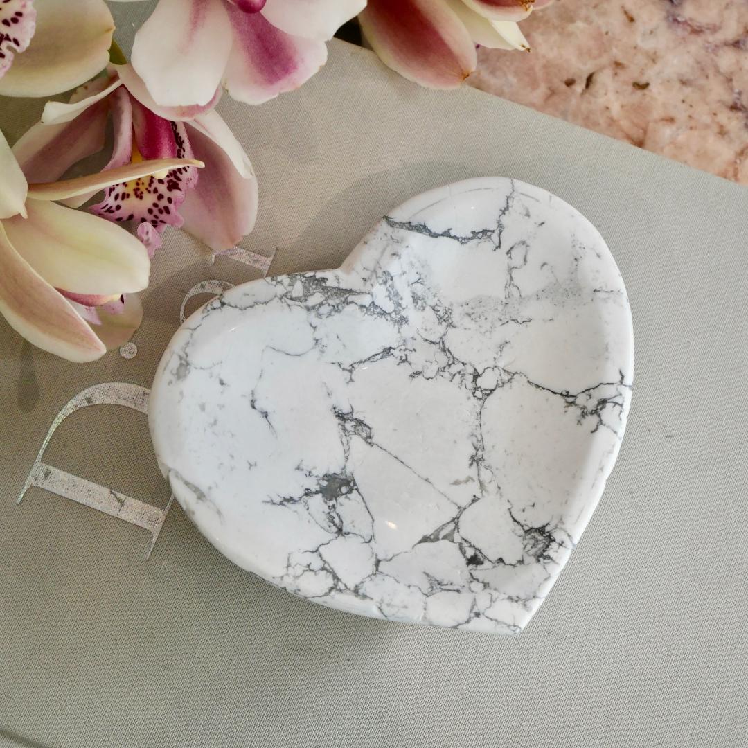 Howlite Heart Bowls