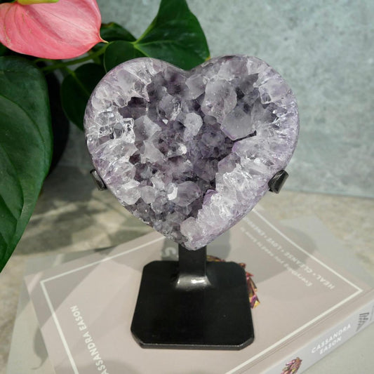 Amethyst Heart on Stand No 223