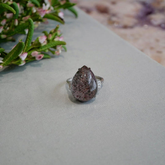 Garden Quartz Teardrop Adjustable Ring