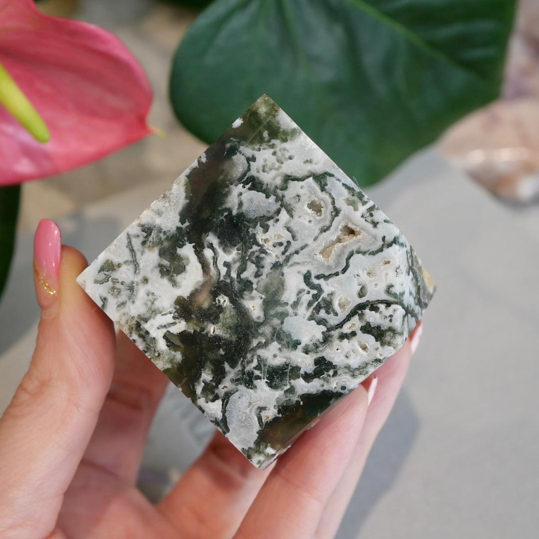 Moss Agate Cube No 358