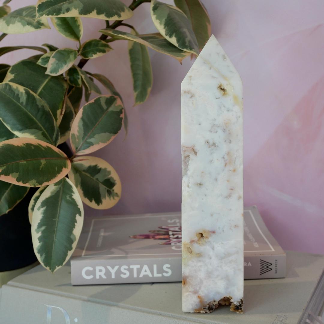 Druzy White Ocean Jasper Tower No 314